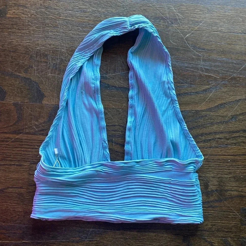 NWOT Shein Halter top. - Picture 2 of 3